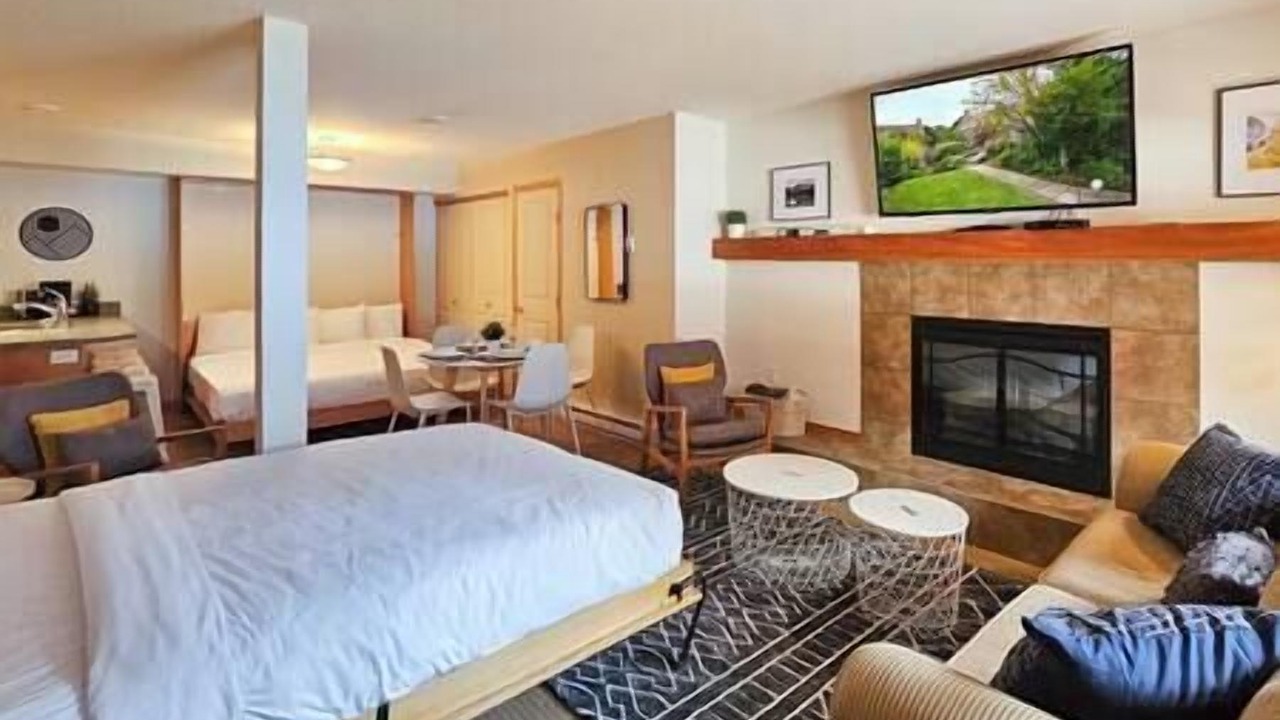 Photo of Bedroom in East Kootenay