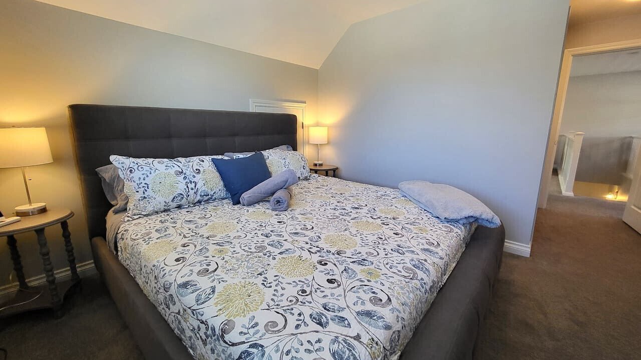 Photo of Bedroom in Okanagan-Similkameen