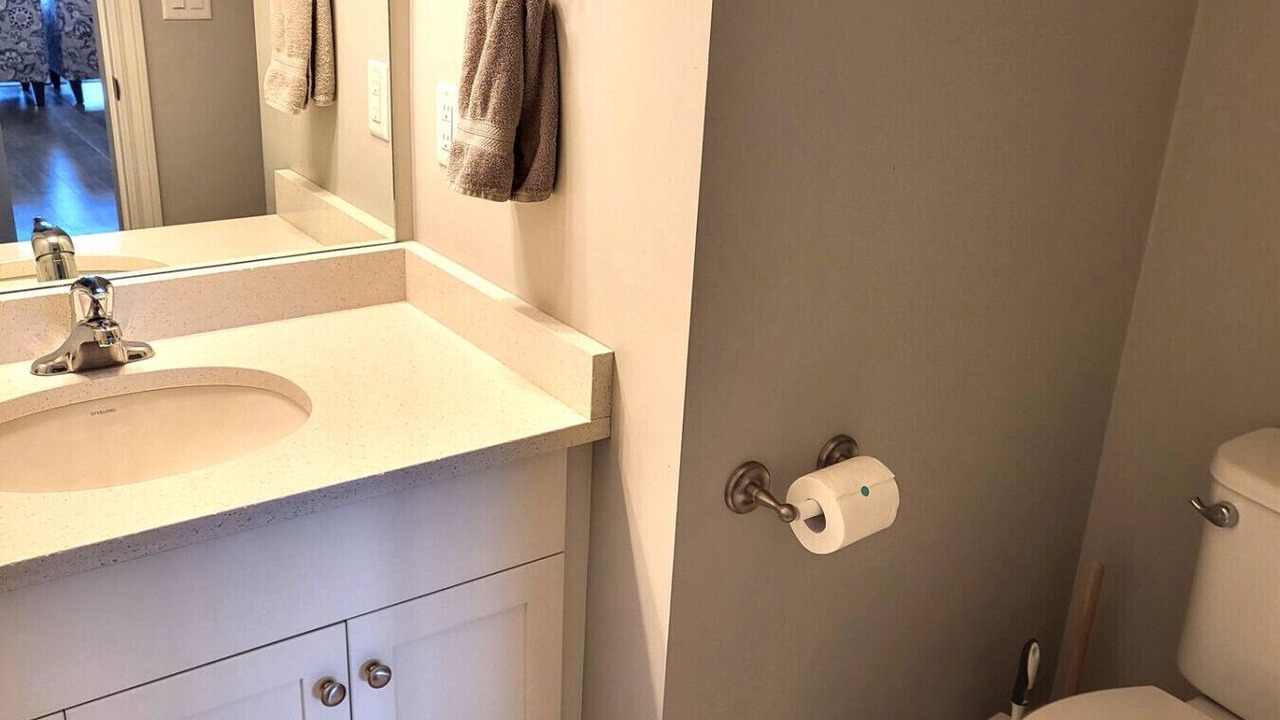 Photo of Bathroom in Okanagan-Similkameen
