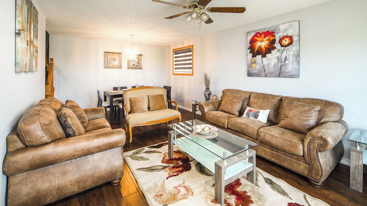 Photo of Livingroom in Calgary