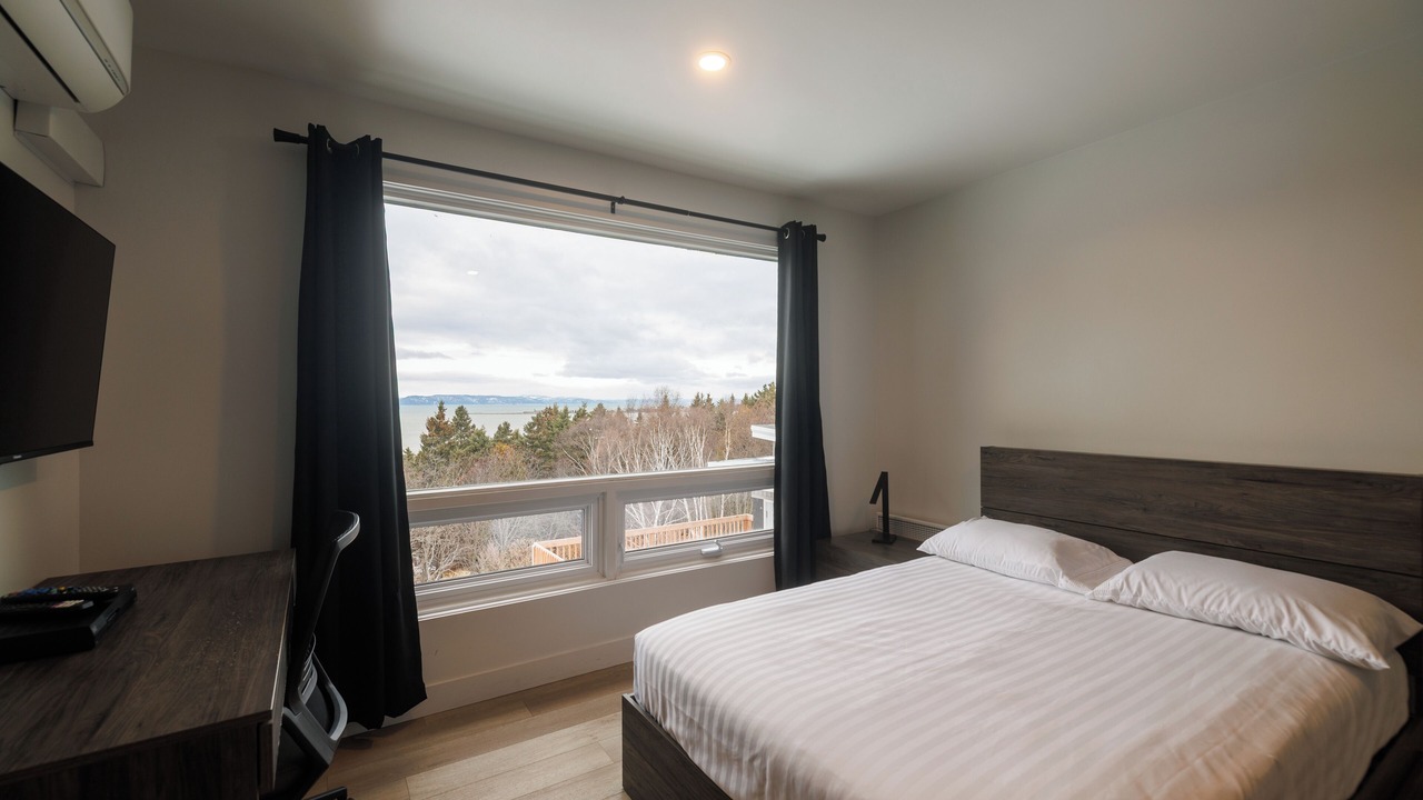 Photo of Bedroom in Riviere-du-Loup Regional County Municipality