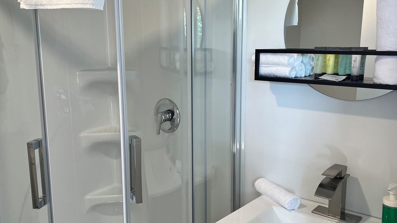 Photo of Bathroom in Riviere-du-Loup Regional County Municipality