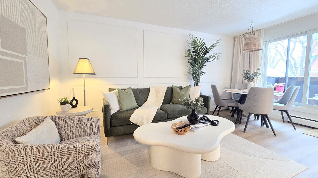 Photo of Livingroom in North Central Edmonton