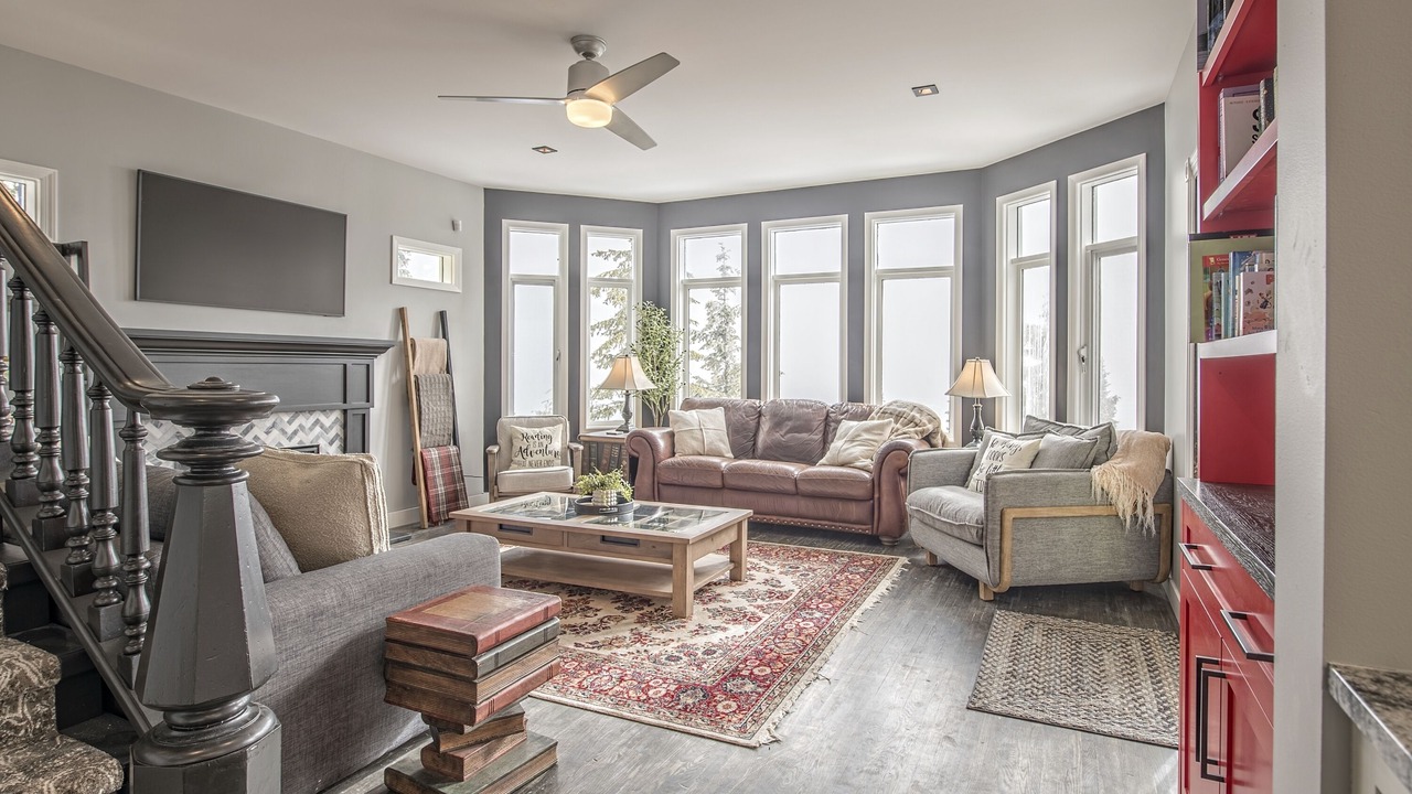 Photo of Livingroom in Silver Star Mountain