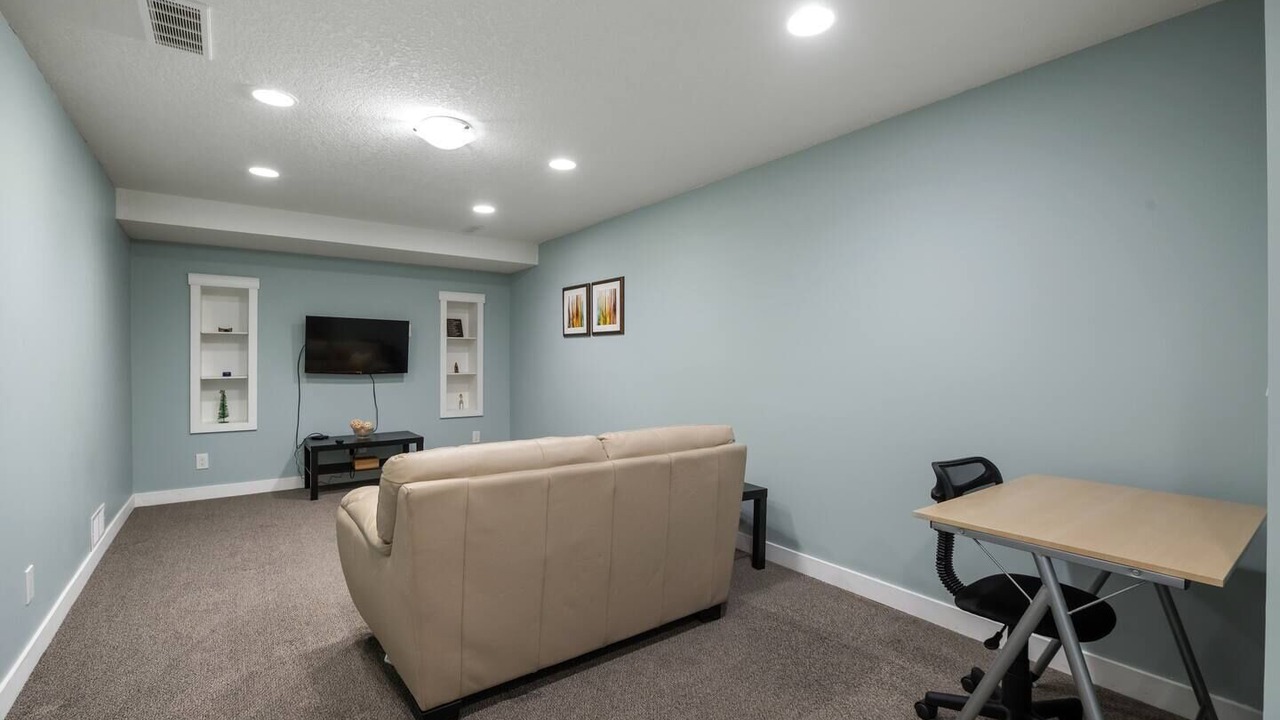 Photo of Livingroom in Northwest Calgary