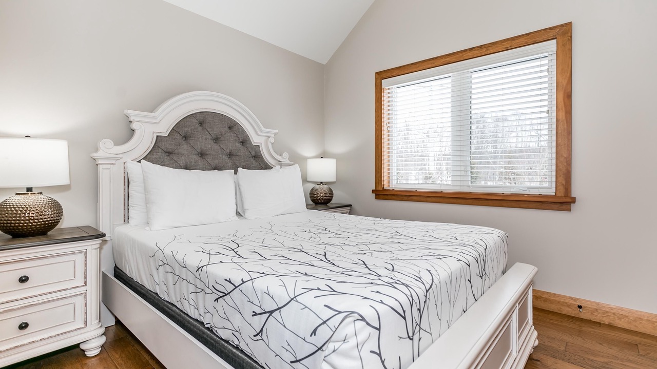 Photo of Bedroom in Muskoka Lakes