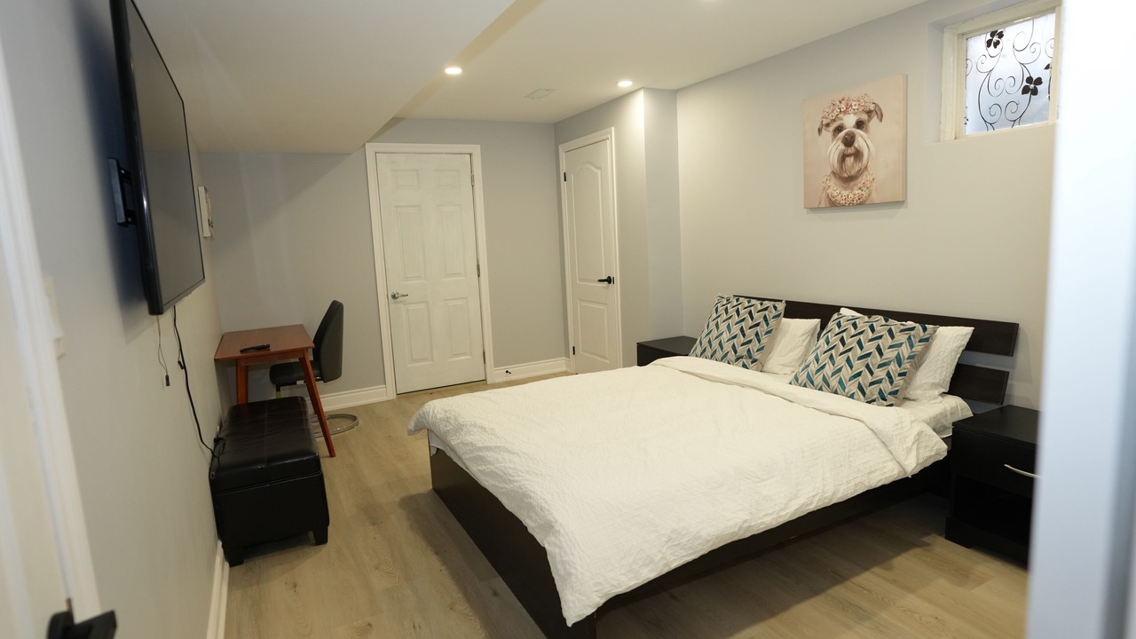 Photo of Bedroom in Richmond Hill