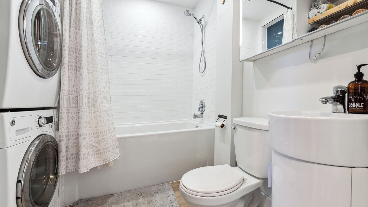 Photo of Bathroom in Hochelaga