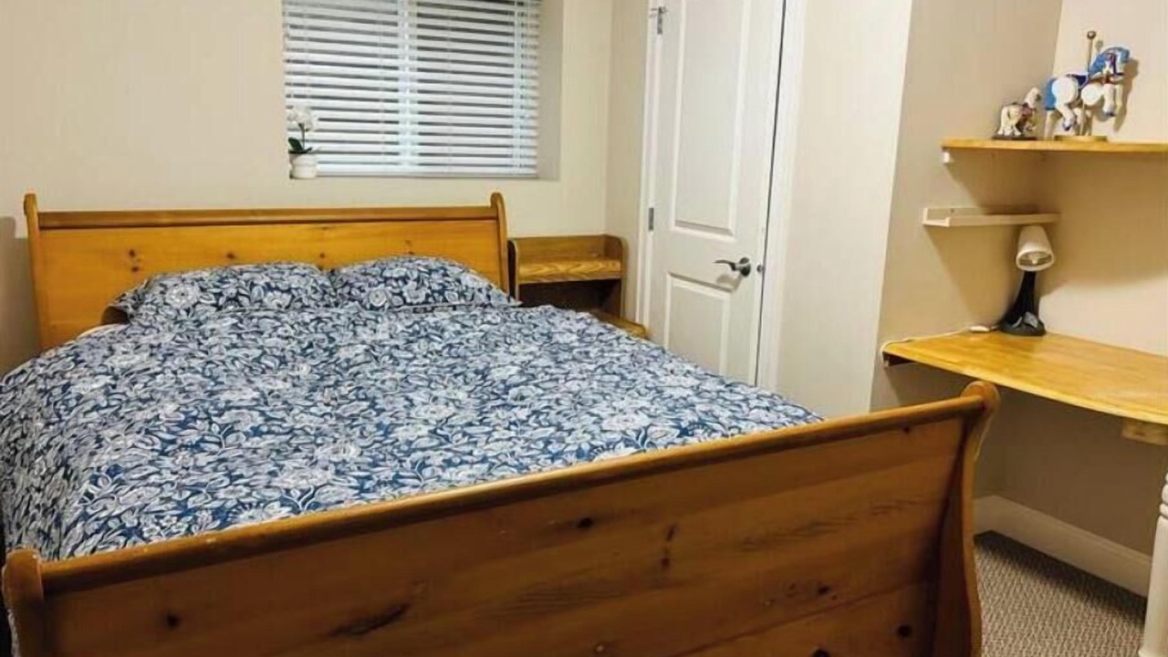 Photo of Bedroom in Langley