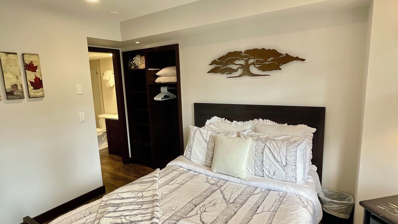 Photo of Bedroom in Village North