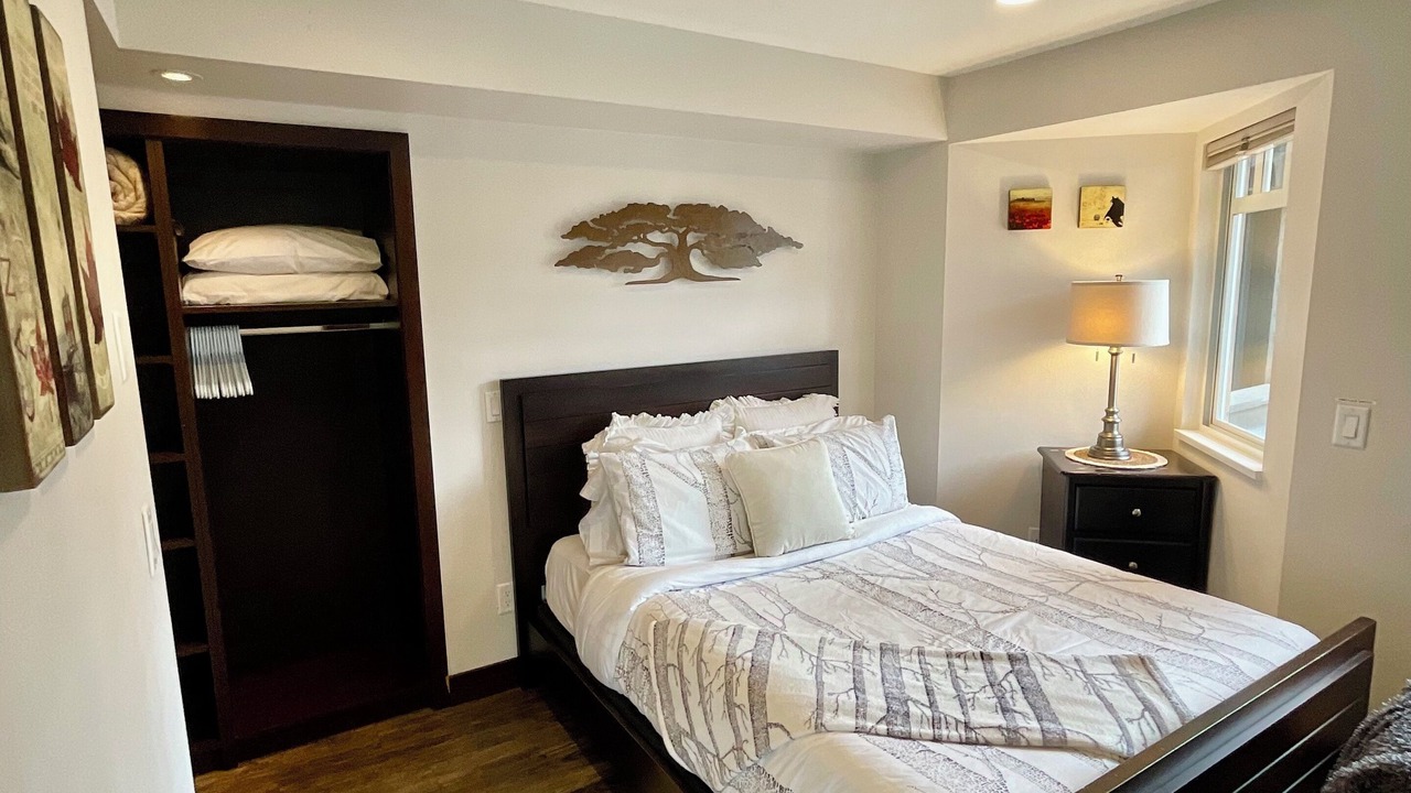 Photo of Bedroom in Village North