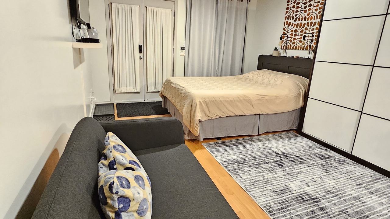 Photo of Bedroom in Downtown Eastside