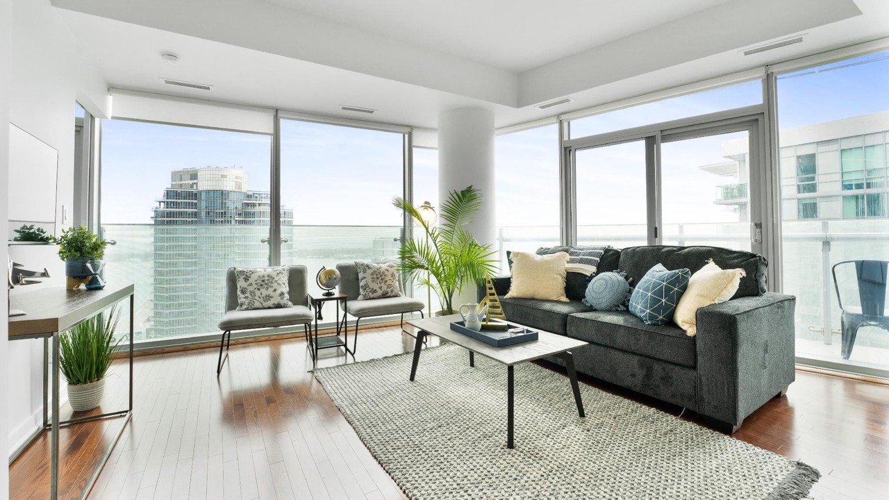 Photo of Livingroom in Toronto Entertainment District