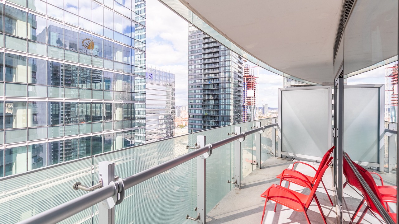 Photo of Patio Balcony in Toronto Entertainment District