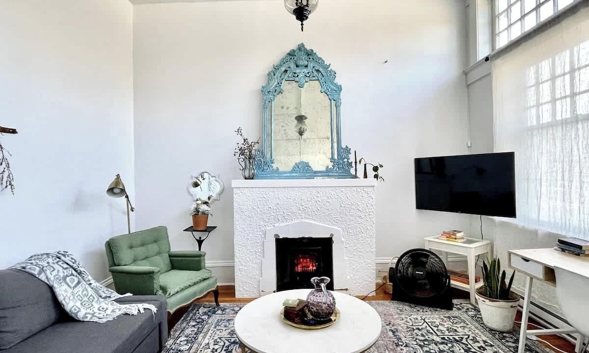 Photo of Livingroom in Marpole