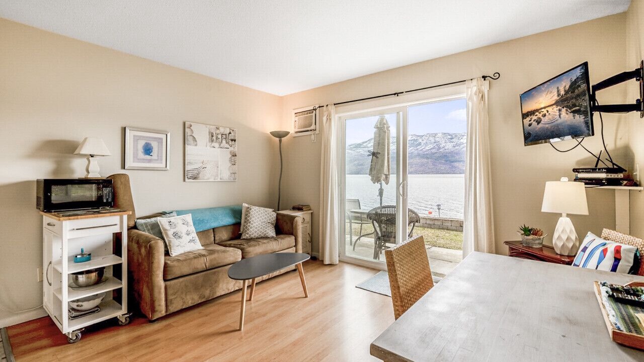 Photo of Livingroom in Central Okanagan