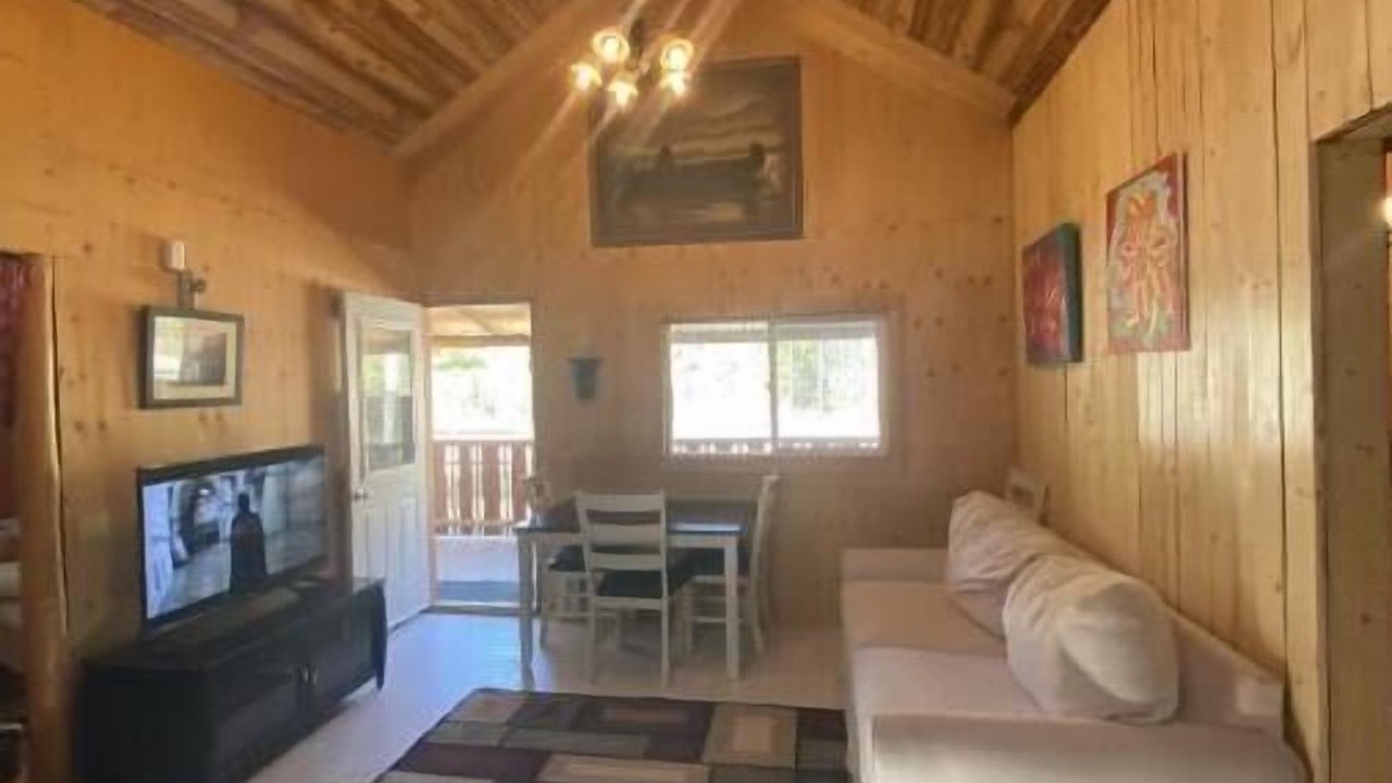 Photo of Livingroom in Toad River