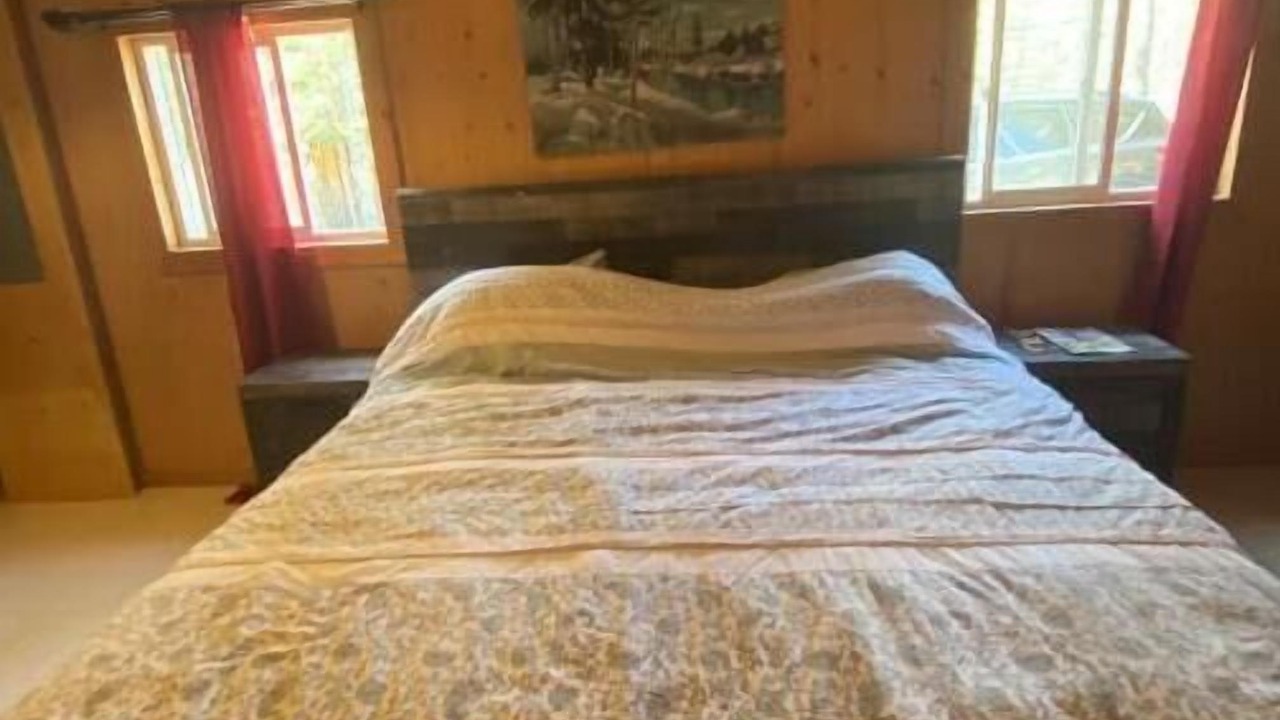 Photo of Bedroom in Toad River