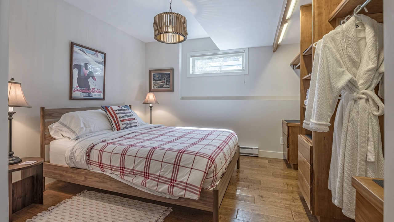 Photo of Bedroom in Silver Star Mountain