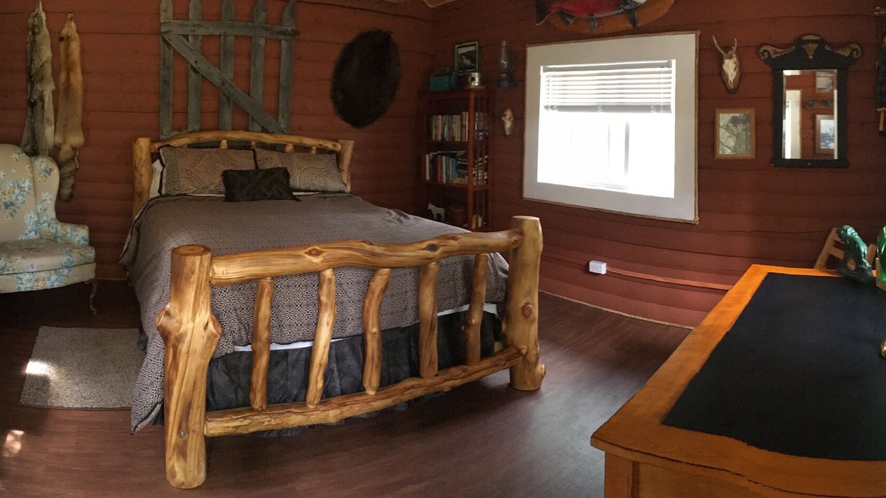 Photo of Bedroom in Tagish