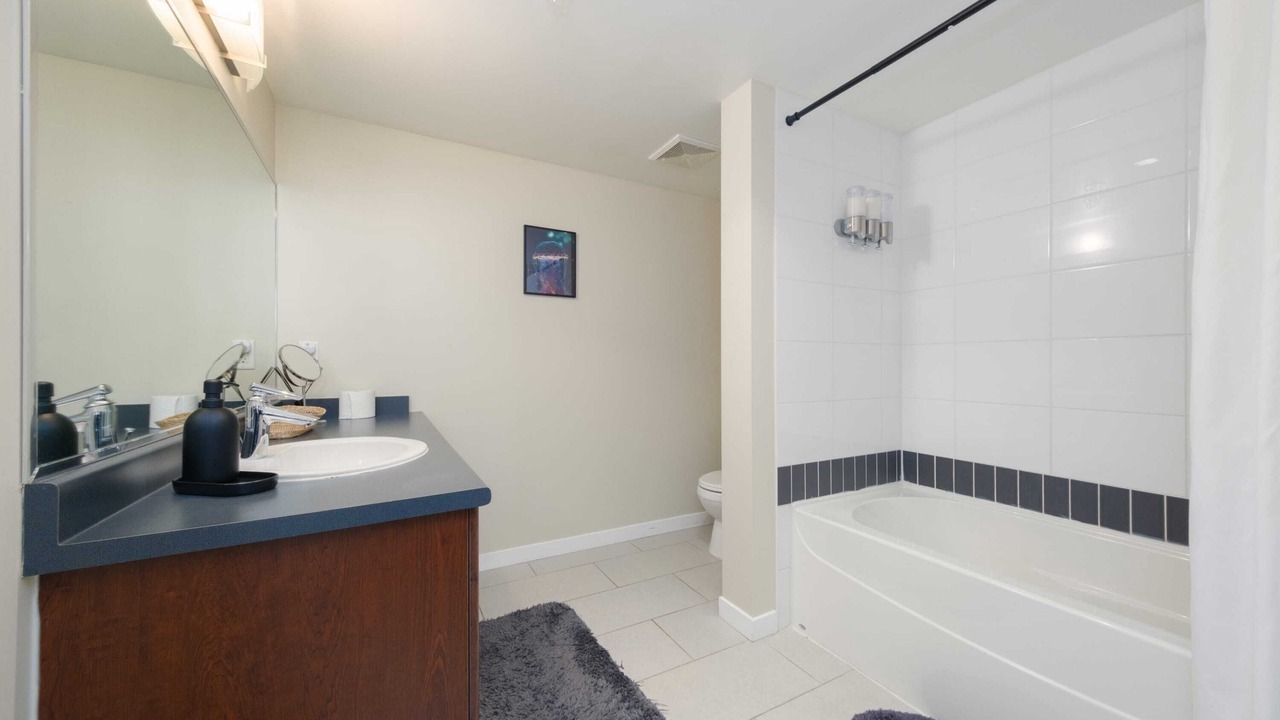 Photo of Bathroom in Crosstown