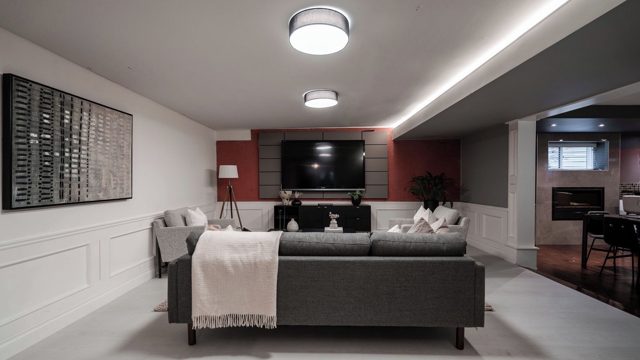 Photo of Livingroom in Lynn Valley