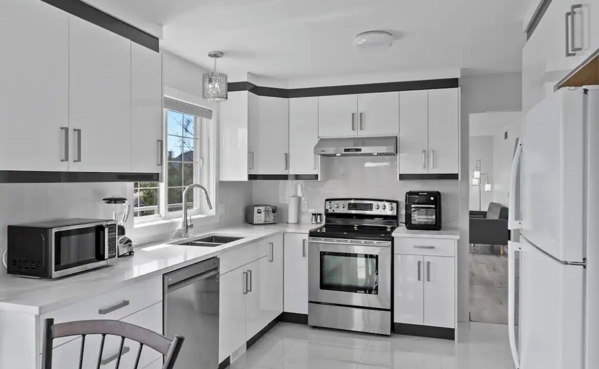 Photo of Kitchen in Shannon Lake