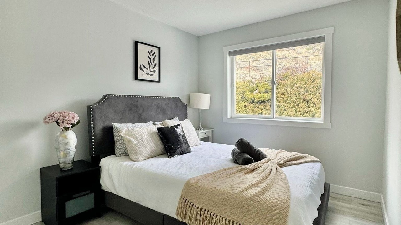 Photo of Bedroom in Shannon Lake