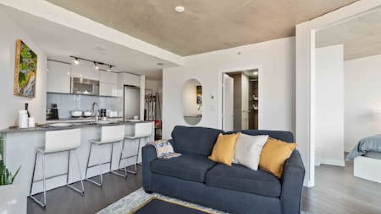 Photo of Livingroom in Gastown