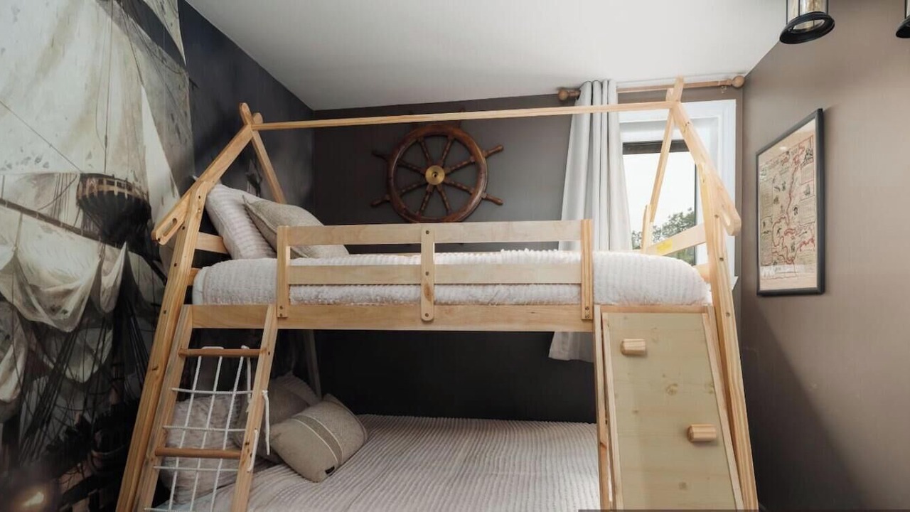 Photo of Bedroom in Grenville-sur-la-Rouge