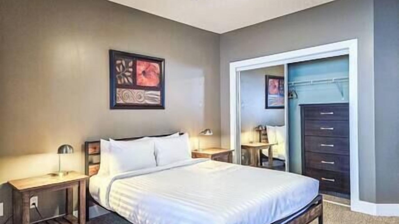 Photo of Bedroom in Radium Hot Springs