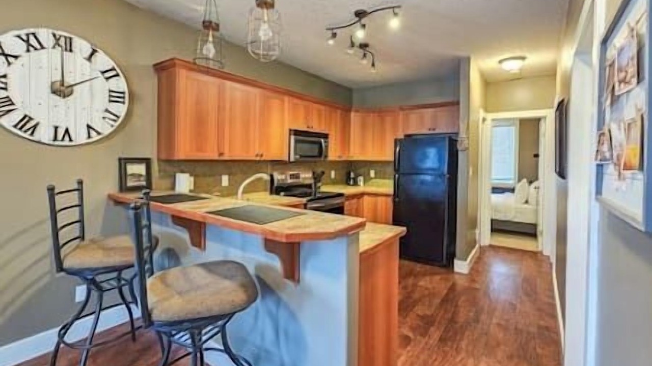 Photo of Kitchen in Radium Hot Springs