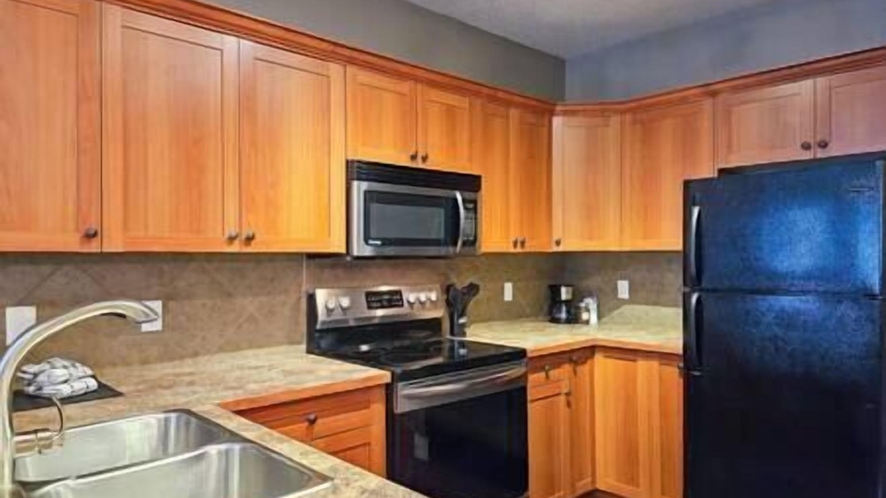 Photo of Kitchen in Radium Hot Springs