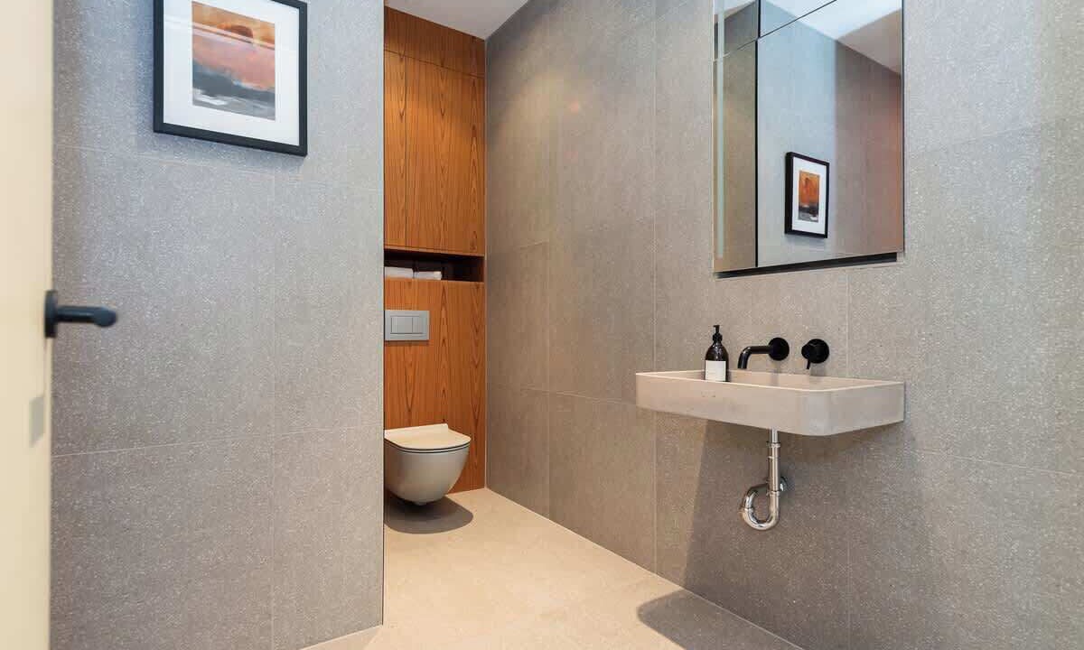 Photo of Bathroom in La Petite-Patrie