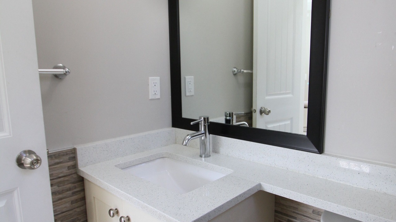 Photo of Bathroom in Sunset