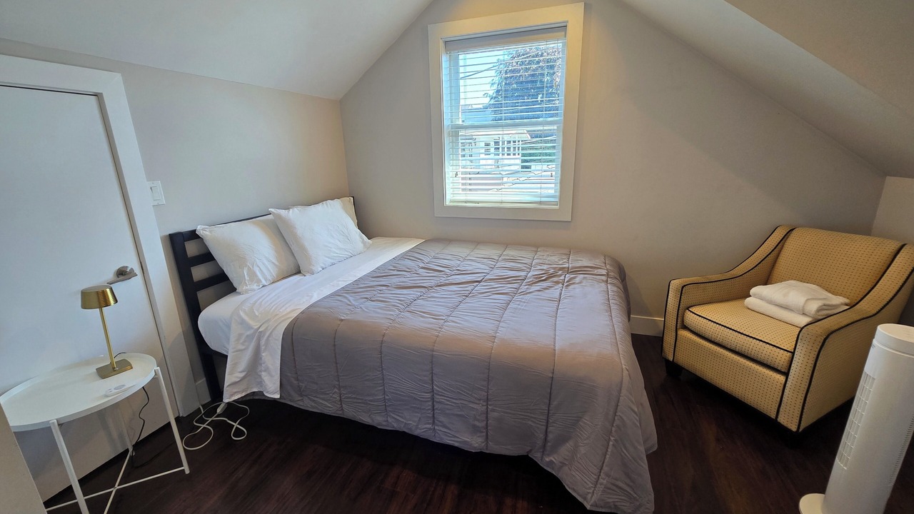 Photo of Bedroom in Sunset