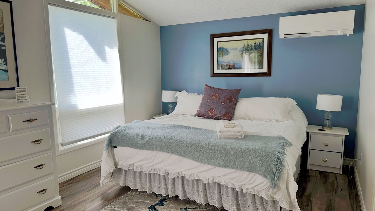 Photo of Bedroom in Georgian Bay