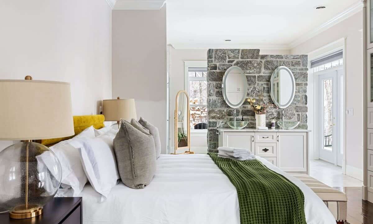 Photo of Bedroom in Frontenac