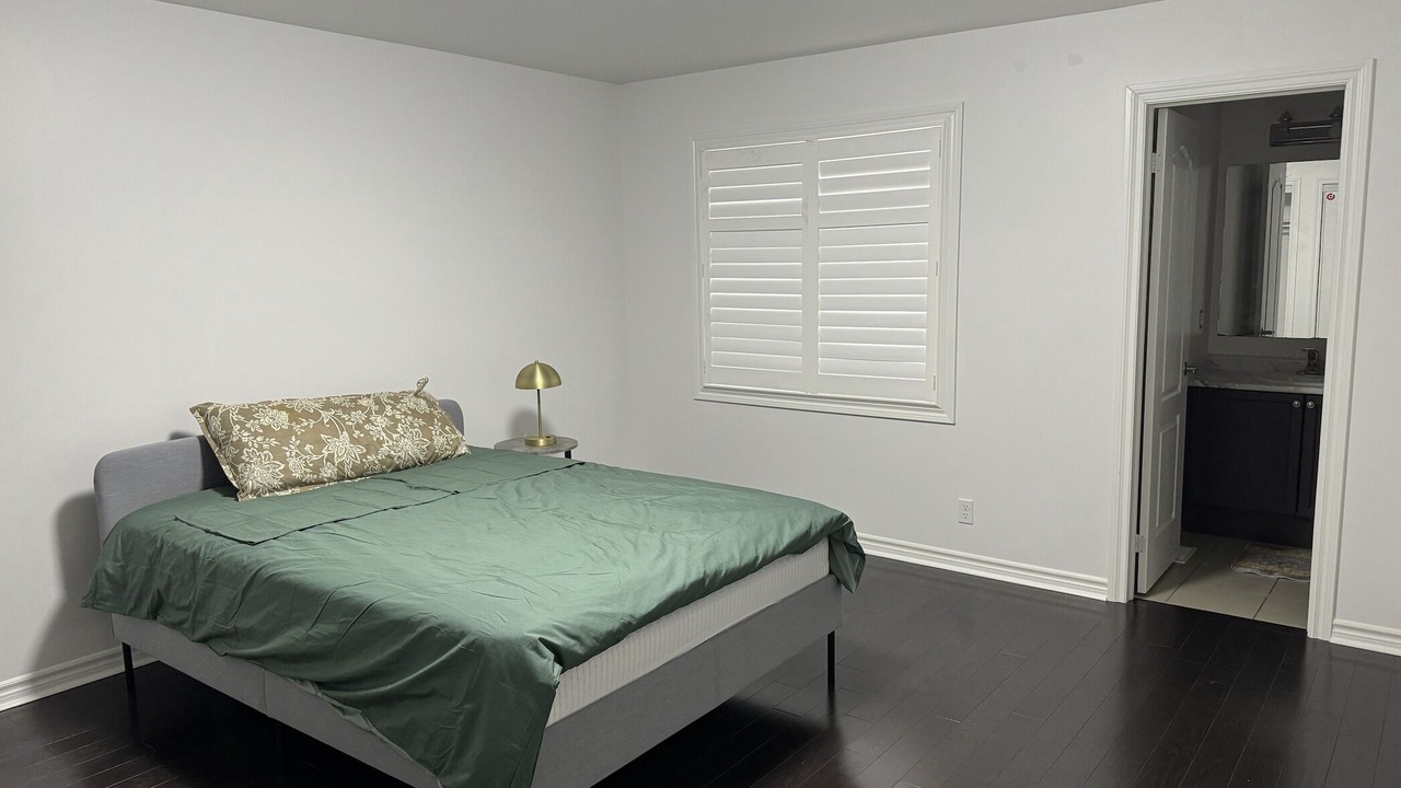 Photo of Bedroom in Oshawa
