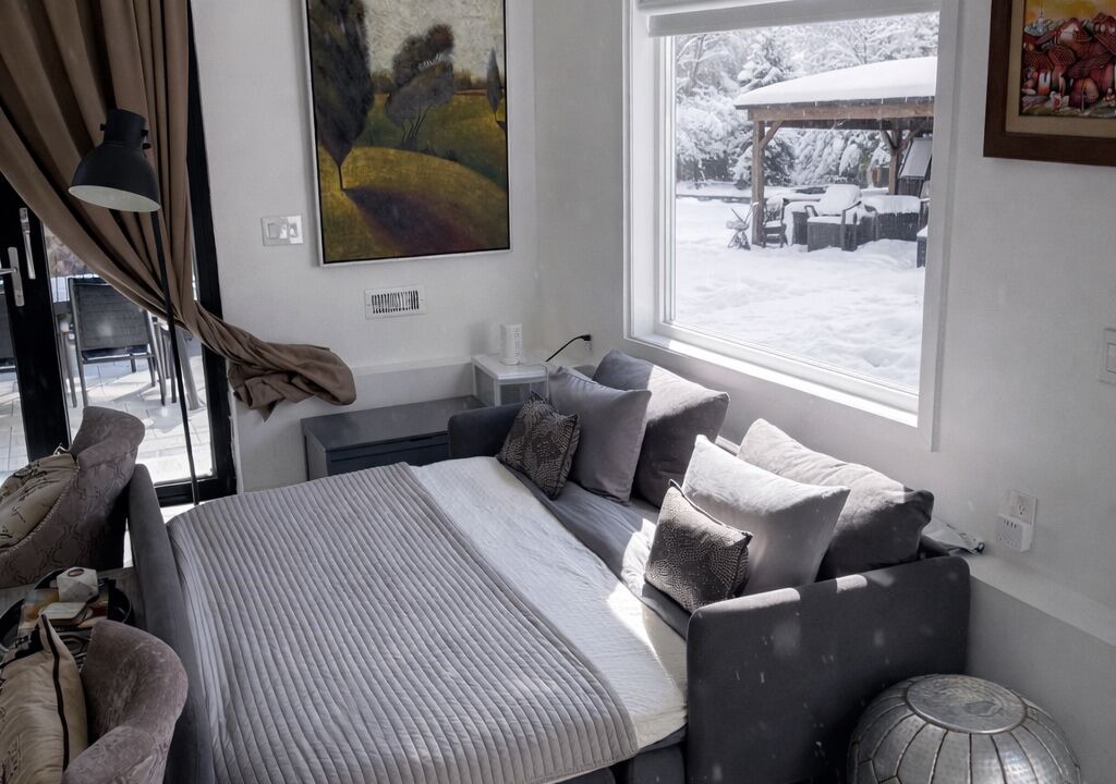 Photo of Bedroom in Lakeview