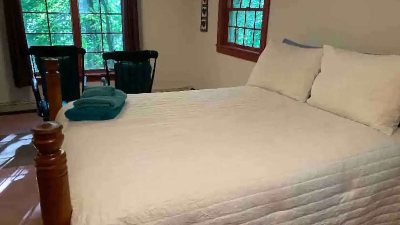 Photo of Bedroom in Raymond