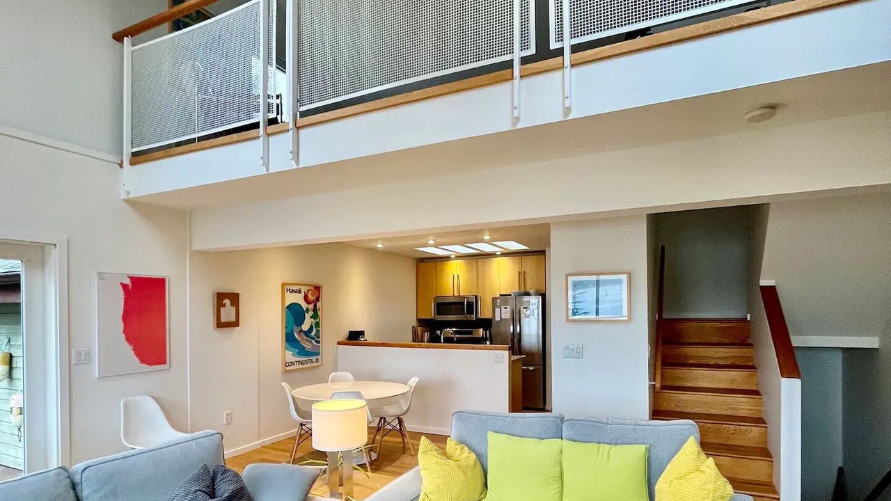 Photo of Livingroom in Ucluelet