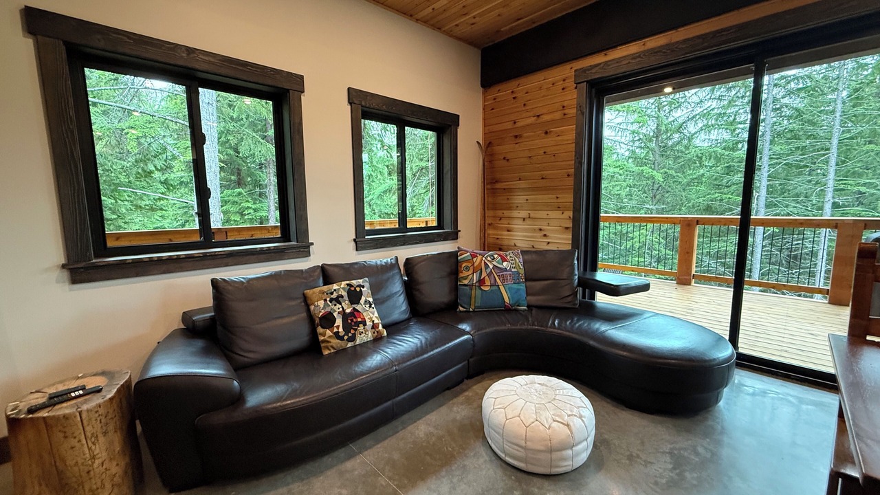 Photo of Livingroom in Rossland