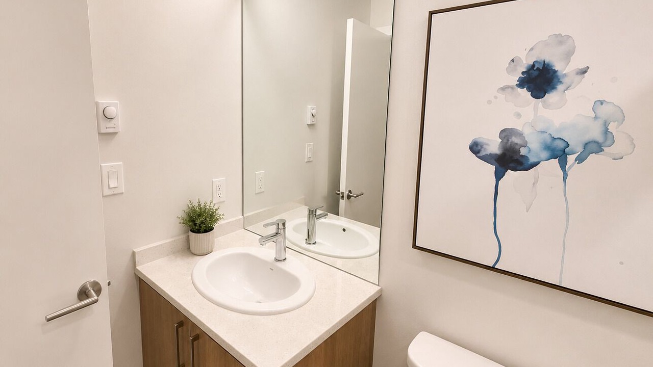 Photo of Bathroom in Booktown