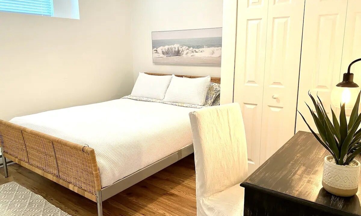 Photo of Bedroom in Saanich East