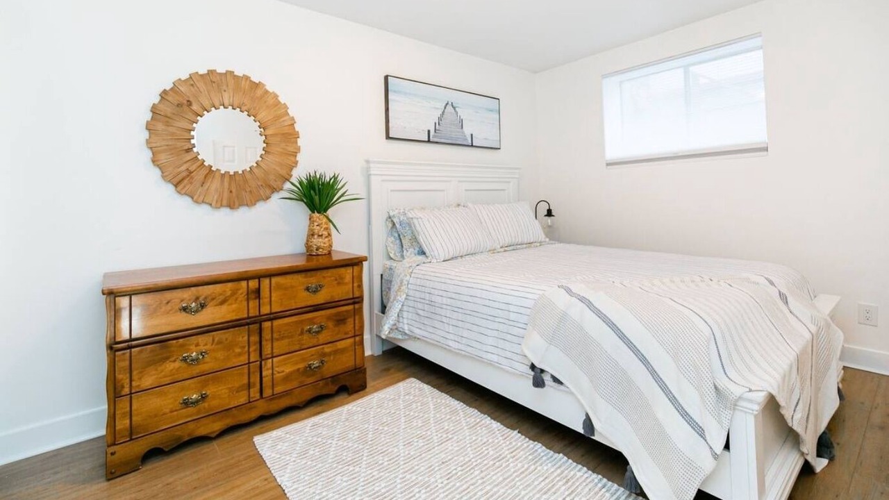Photo of Bedroom in Saanich East