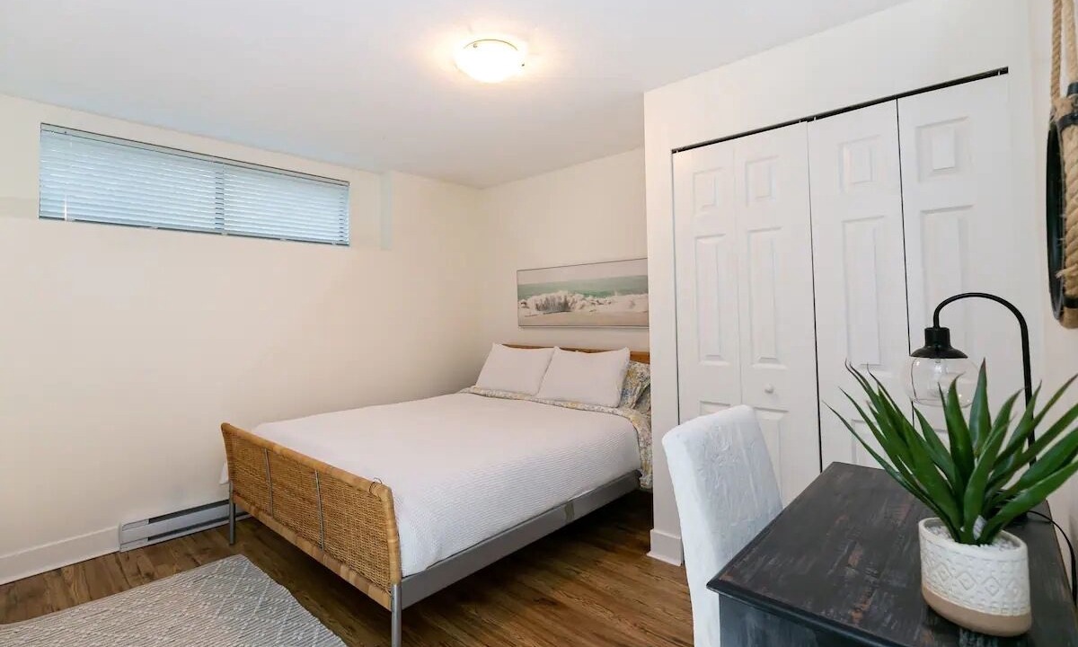 Photo of Bedroom in Saanich East