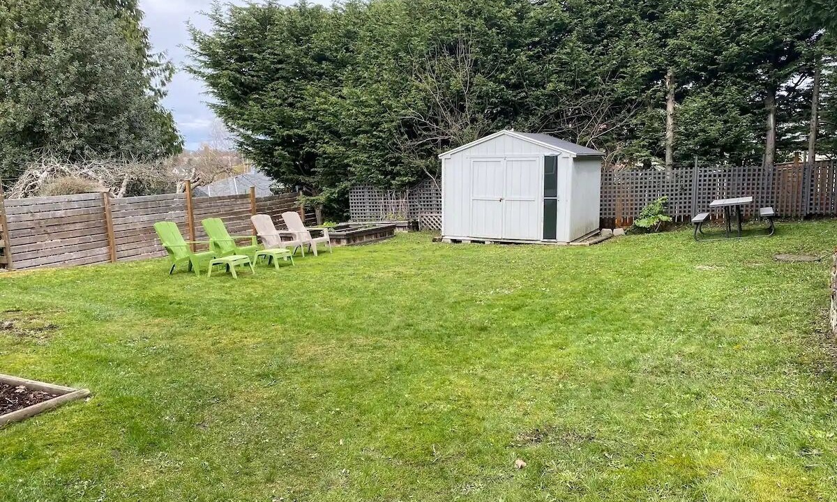 Photo of Outdoor in Saanich East