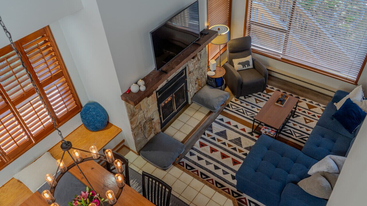 Photo of Livingroom in Whistler Creekside