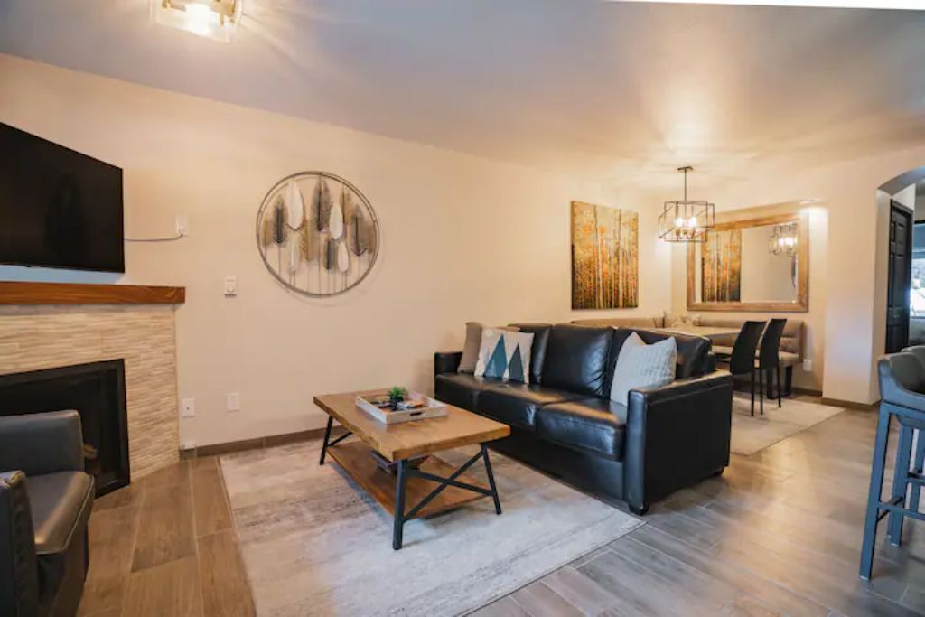 Photo of Livingroom in Whistler Village